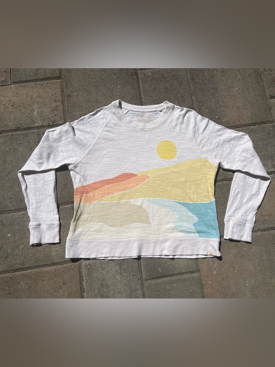 Faherty Tops - The Faherty Sunwashed Slub Crew in the Sun Spritz Soleil Medium